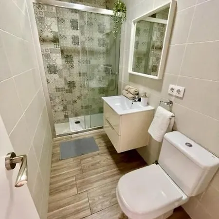 Gatu Sherry, Junto Puerto Deportivo Y Playa Appartement *
